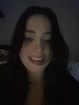 Snapshot of pudizinhaa_ chatting on 8, 4, 2026 pudizinhaa online show from 8, 4, 2026