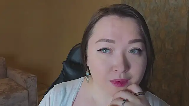 Snapshot of DianaLure chatting on 17, 12, 2025 DianaLure online show from 17, 12, 2025