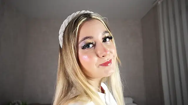 Snapshot of AlessandraPatel chatting on 14, 12, 2025 AlessandraPatel online show from 14, 12, 2025