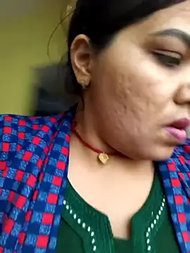 Snapshot of Big_krishna44A chatting on 17, 12, 2025 Big krishna44A online show from 17, 12, 2025