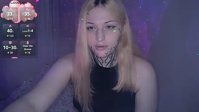 AlexaLaRose2 online show from 22, 12, 2025