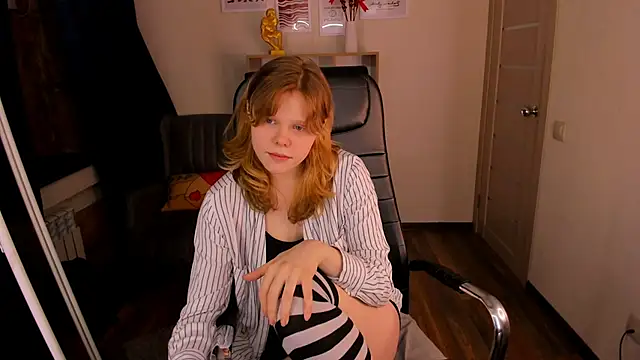 Snapshot of Soft_Flame chatting on 18, 4, 2026 Soft Flame online show from 18, 4, 2026