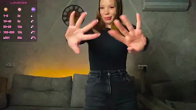 Snapshot of Cara_Sweet1 chatting on 1, 4, 2026 Cara Sweet1 online show from 1, 4, 2026