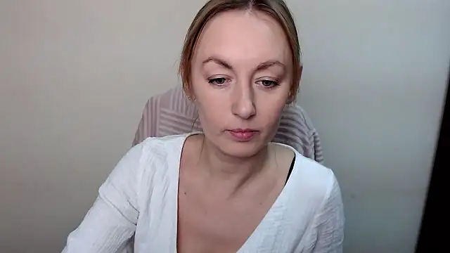 LiaSeass  online show from 15, 1, 2026