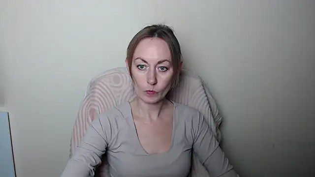 LiaSeass  online show from 6, 4, 2026