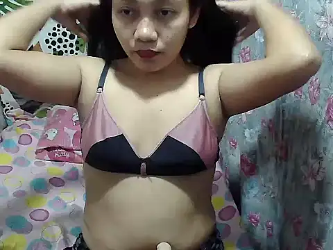 Lusty babe online show from 18, 7, 2026