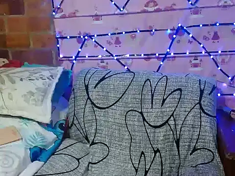 Snapshot of LunaVinxxen chatting on 11, 3, 2026 LunaVinxxen online show from 11, 3, 2026