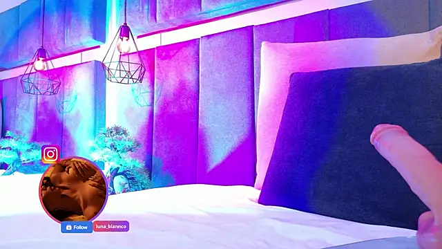 luna blannco online show from 15, 4, 2026