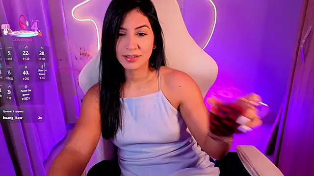 Snapshot of chloebum_ chatting on 1, 4, 2026 chloebum online show from 1, 4, 2026