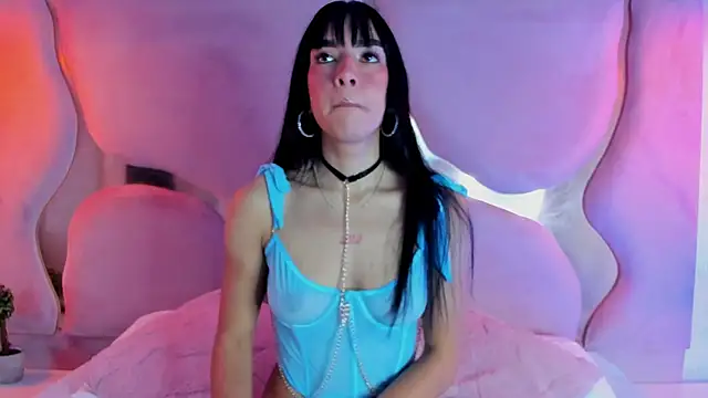 Snapshot of lunajones__ chatting on 13, 12, 2025 lunajones online show from 13, 12, 2025