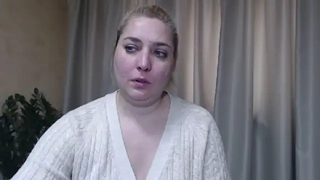 Snapshot of sweetpussy13 chatting on 27, 2, 2026 sweetpussy13 online show from 27, 2, 2026