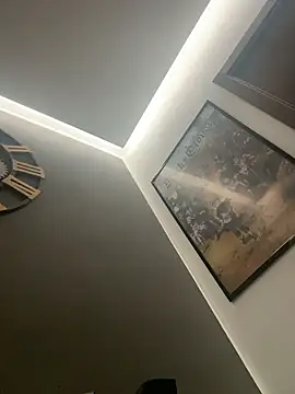 Snapshot of rich_papi chatting on 15, 12, 2025 rich papi online show from 15, 12, 2025