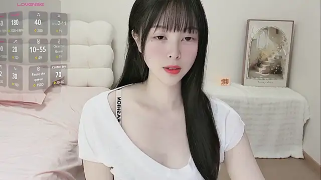 Snapshot of Anna-2005 chatting on 23, 4, 2026 Anna-2005 online show from 23, 4, 2026