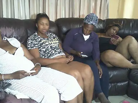 Caramel-goddess18 online show from 18, 2, 2026