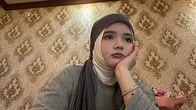 Snapshot of Katepleaurxo chatting on 8, 4, 2026 Katepleaurxo online show from 8, 4, 2026