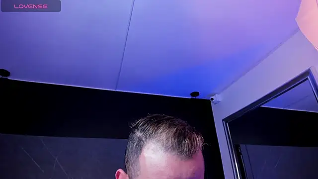 Snapshot of arcangel_harris chatting on 3, 2, 2026 arcangel harris online show from 3, 2, 2026