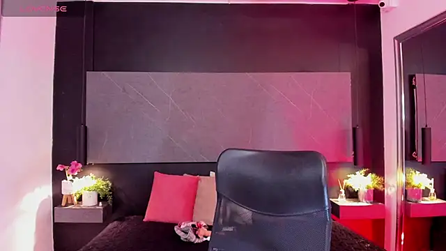 Snapshot of arcangel_harris chatting on 13, 2, 2026 arcangel harris online show from 13, 2, 2026