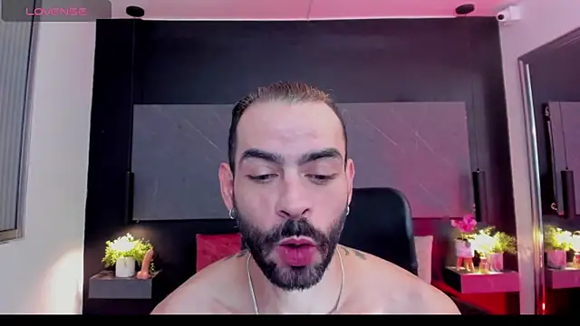 Snapshot of arcangel_harris chatting on 18, 2, 2026 arcangel harris online show from 18, 2, 2026