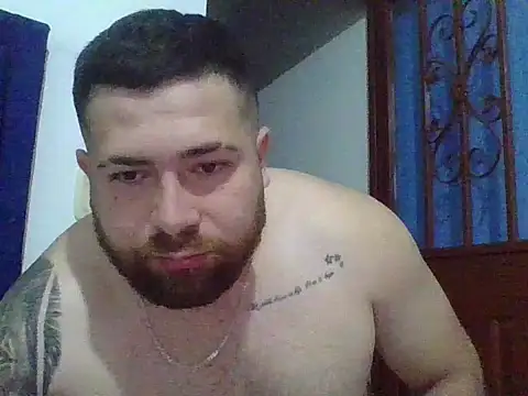 hammerwhite01 online show from 15, 12, 2025