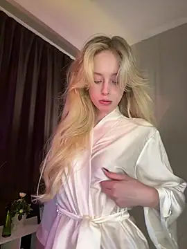 Snapshot of SunnyShiney chatting on 17, 1, 2026 SunnyShiney online show from 17, 1, 2026