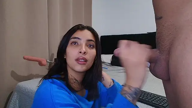 Snapshot of emmi_11 chatting on 8, 3, 2026 emmi 11 online show from 8, 3, 2026