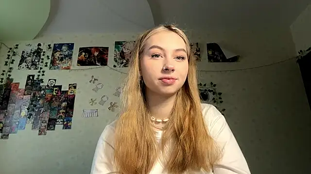 Snapshot of JanelBray chatting on 17, 12, 2025 JanelBray online show from 17, 12, 2025