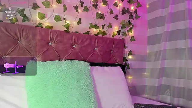 Ayla-marttinez online show from 23, 5, 2026