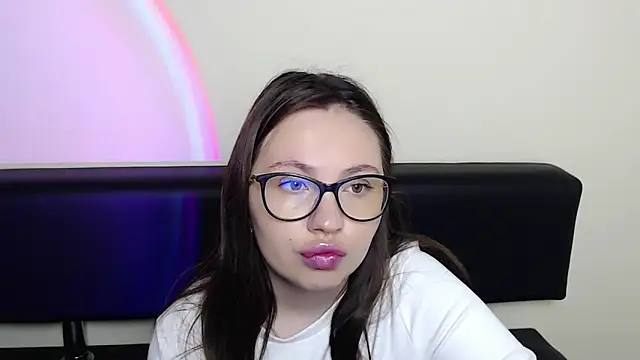 Snapshot of LiliaErmi chatting on 16, 6, 2026 LiliaErmi online show from 16, 6, 2026