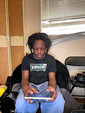 YourLittleBoyfriend online show from 14, 12, 2025