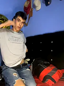 Snapshot of Juan_Gomezz26 chatting on 14, 12, 2025 Juan Gomezz26 online show from 14, 12, 2025