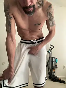 Snapshot of faces818 chatting on 16, 4, 2026 faces818 online show from 16, 4, 2026