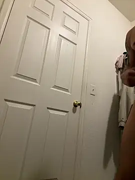 Snapshot of faces818 chatting on 17, 4, 2026 faces818 online show from 17, 4, 2026