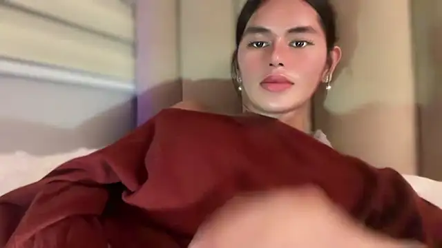 Snapshot of Annedee_ chatting on 14, 12, 2025 Annedee online show from 14, 12, 2025