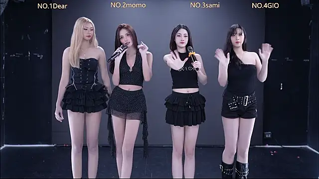 Snapshot of G-Velvet chatting on 15, 12, 2025 G-Velvet online show from 15, 12, 2025