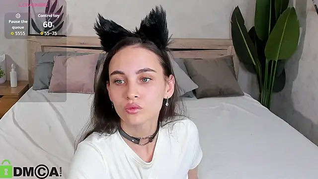 Snapshot of Skye_Taylor chatting on 16, 12, 2025 Skye Taylor online show from 16, 12, 2025