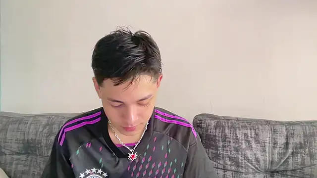 Snapshot of Andy_Belier23 chatting on 8, 4, 2026 Andy Belier23 online show from 8, 4, 2026