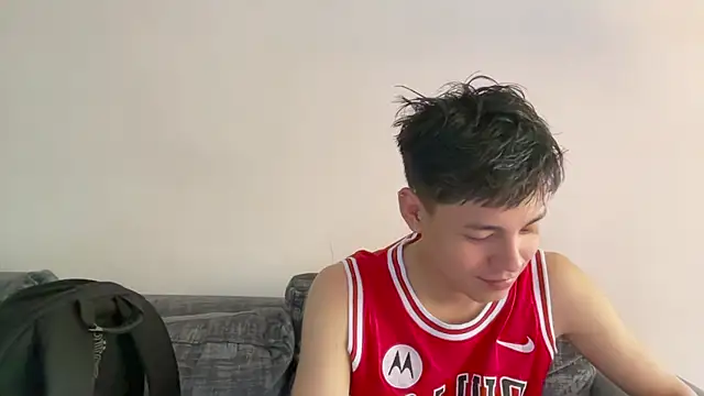 Snapshot of Andy_Belier23 chatting on 11, 4, 2026 Andy Belier23 online show from 11, 4, 2026