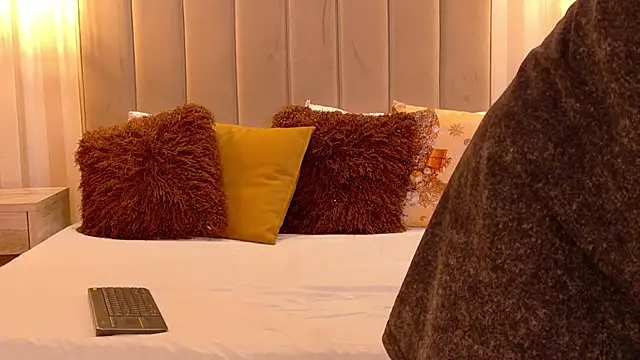 danielamilles online show from 15, 1, 2026