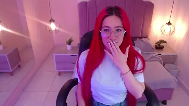 Snapshot of Celestee15_ chatting on 16, 12, 2025 Celestee15 online show from 16, 12, 2025