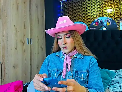 Snapshot of georgiina_giio chatting on 13, 4, 2026 georgiina giio online show from 13, 4, 2026