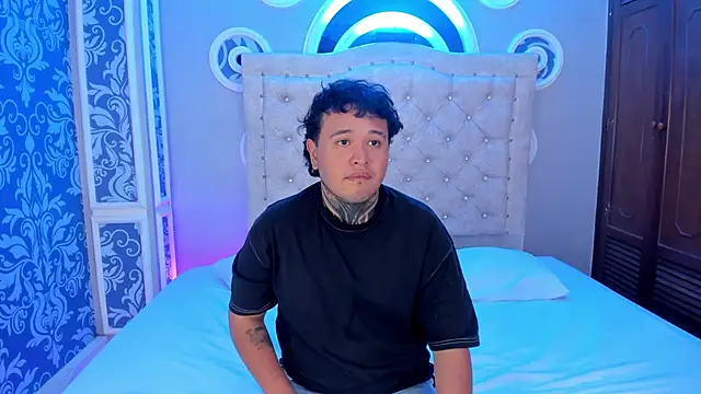 Snapshot of Beele_and_Evie chatting on 27, 2, 2026 Beele and Evie online show from 27, 2, 2026