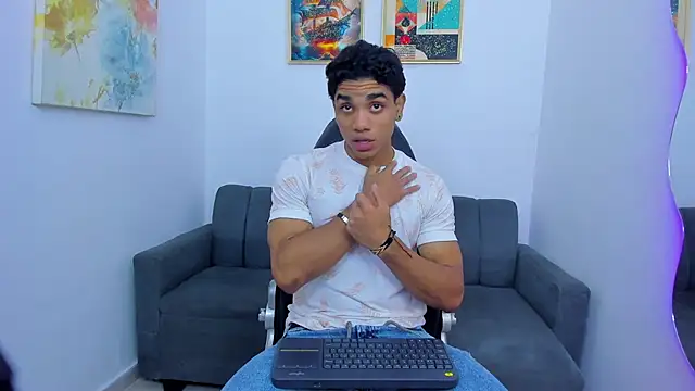 Snapshot of Dustyn_Michelle1 chatting on 7, 2, 2026 Dustyn Michelle1 online show from 7, 2, 2026