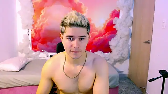 Snapshot of RayanLynxx chatting on 15, 12, 2025 RayanLynxx online show from 15, 12, 2025