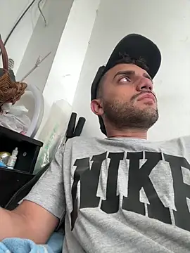 Snapshot of jamess_0 chatting on 25, 2, 2026 jamess 0 online show from 25, 2, 2026