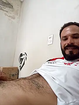 Snapshot of Dionaatanm chatting on 14, 12, 2025 Dionaatanm online show from 14, 12, 2025