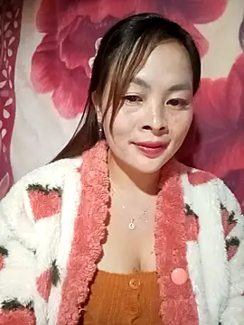 Snapshot of Mayly-s chatting on 14, 12, 2025 Mayly-s online show from 14, 12, 2025