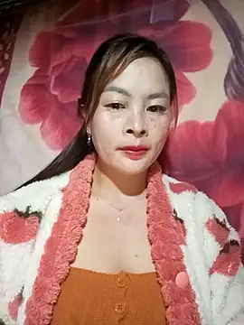 Snapshot of Mayly-s chatting on 14, 12, 2025 Mayly-s online show from 14, 12, 2025