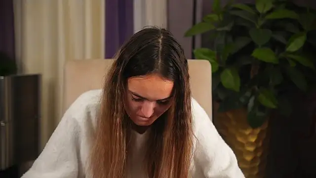 Snapshot of ReathaRagone chatting on 16, 12, 2025 ReathaRagone online show from 16, 12, 2025