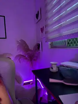 Snapshot of Zarahs_Blare1 chatting on 1, 4, 2026 Zarahs Blare1 online show from 1, 4, 2026