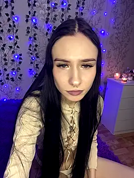 Snapshot of Show_Lissa chatting on 14, 12, 2025 Show Lissa online show from 14, 12, 2025